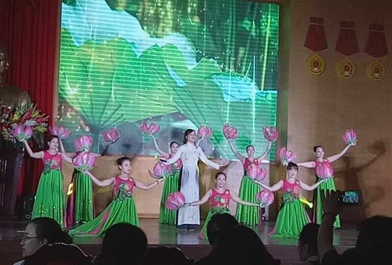 Trường MN Tứ Liên tham gia hội thi "Giọng hát hay  quận Tây Hồ" (Hà Nội) tổ chức.