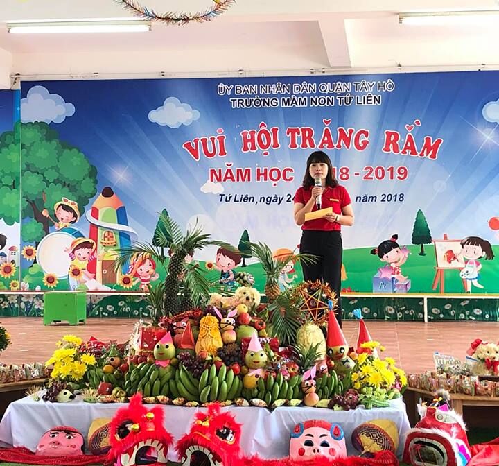 Trường MN Tứ Liên tưng bừng tổ chức tết trung thu cho các con học sinh.