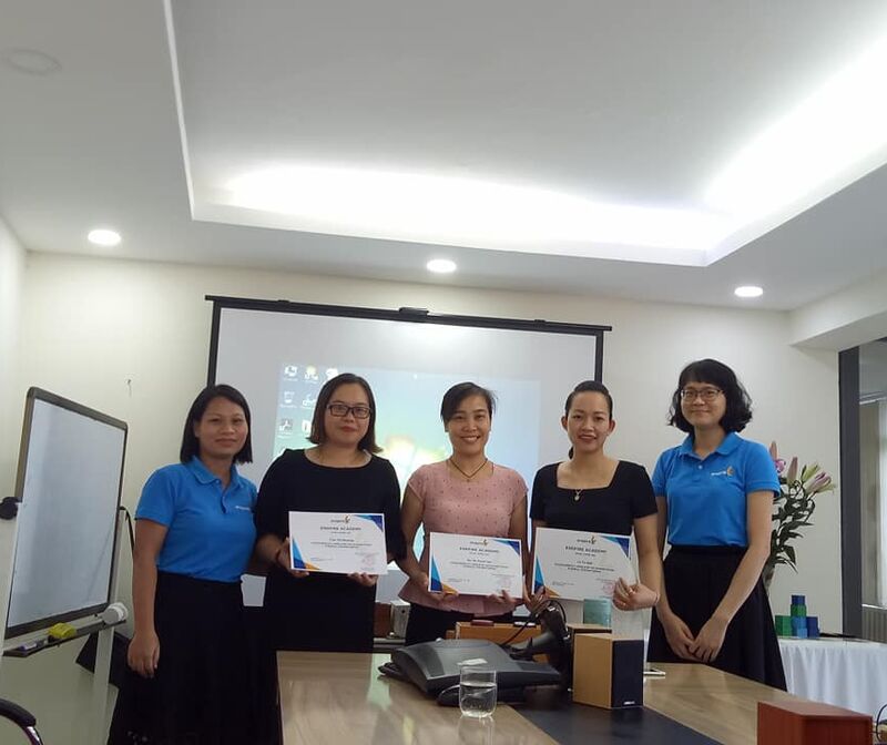 Trường mầm non Tứ Liên kết hợp với Trung tâm ngoại ngữ Enspire tổ chức cho 11 giáo viên tham gia khóa đào tạo "phương pháp giảng dạy chương trình Eduplay cơ bản"