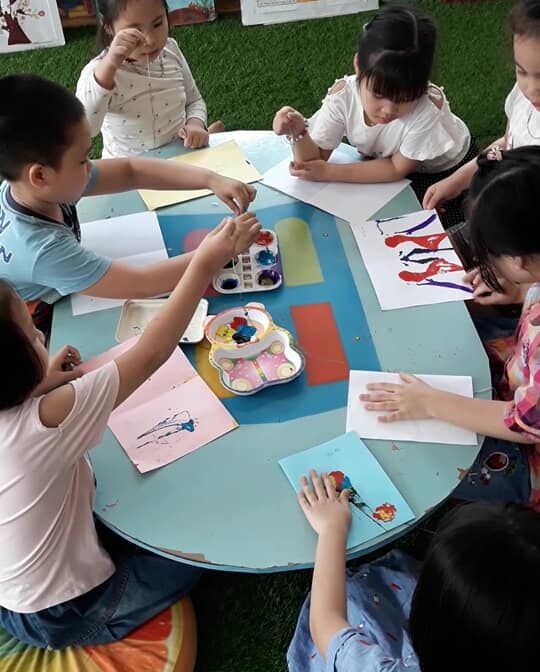 Trải nghiệm vẽ tranh bằng dây