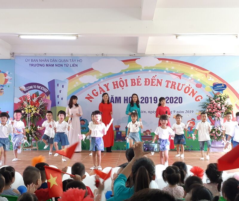 Lễ khai giảng năm học mới của trường MN Tứ Liên.