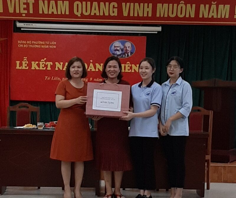 Trường mầm non Tứ Liên tổ chức tổng kết công tác thực tập sư phạm