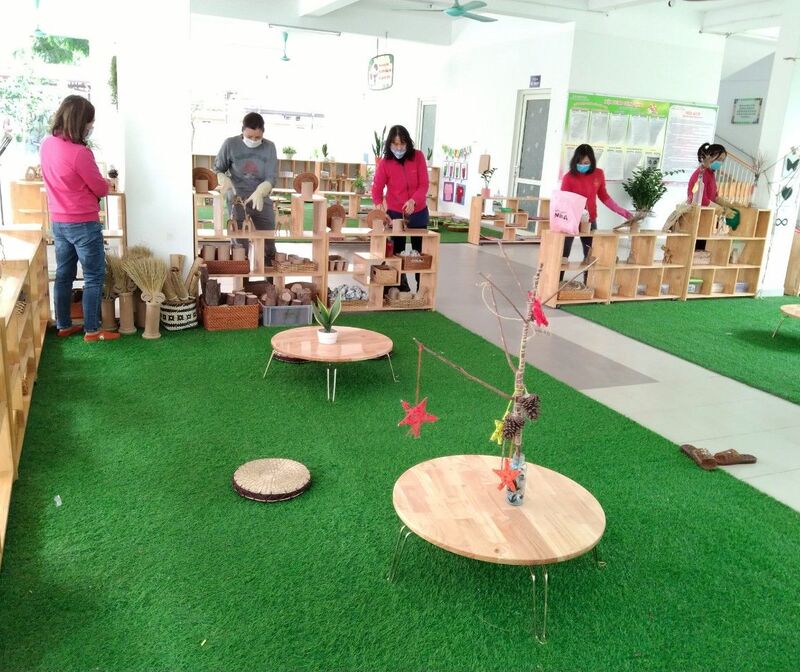 Trường mầm non Tứ Liên tổng vệ sinh khử khuẩn phòng, chống virus corona