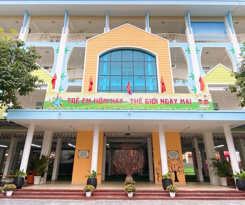 Công tác  vệ sinh, đảm bảo an toàn phòng dịch Covid 19 của trường MN Tứ Liên