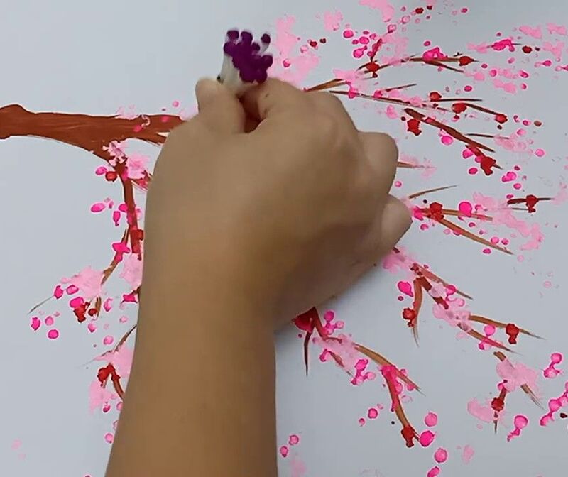 HĐTH: Chấm màu hoa đào