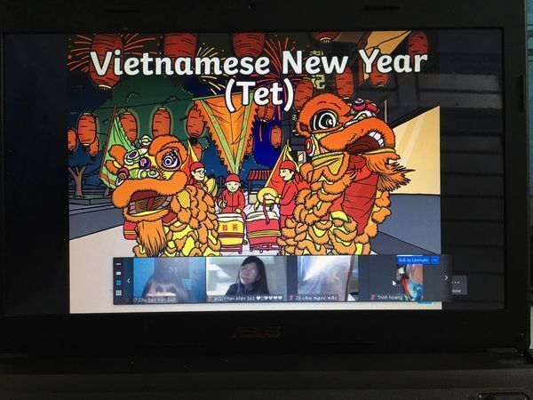 ​ Tết cổ truyền Việt Nam được giới thiệu thật sinh động trong tiết dạy môn Tiếng Anh   ​