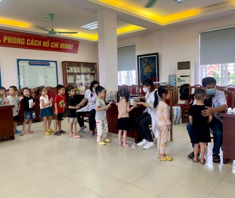 🏥. TRƯỜNG MẦM NON TỨ LIÊN PHỐI HỢP TỔ CHỨC KHÁM SỨC KHOẺ HỌC SINH.