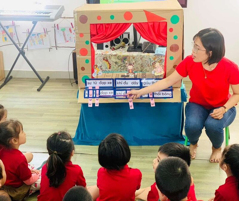 TẬP TÔ: CHỮ U, Ư Lớp: Mẫu giáo lớn A1