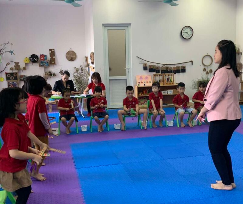 Âm nhạc : Trò chơi vận động theo nhạc    Mãu giáo lớn A3