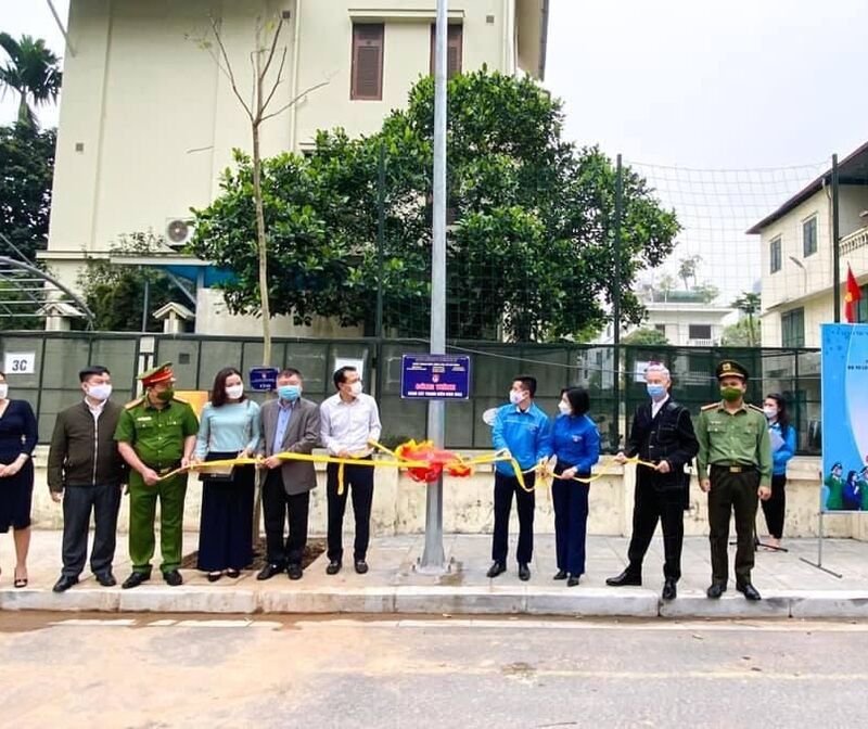 HƯỞNG ỨNG CHƯƠNG TRÌNH “TRIỆU CÂY XANH - VÌ MỘT VIỆT NAM XANH”