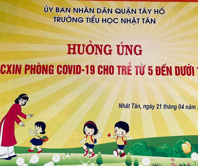 💉💉💉 Phụ huynh và học sinh khối 5 trường TH Nhật Tân phấn khởi trong ngày đầu tiêm vắc xin phòng Covid-19 💉💉💉