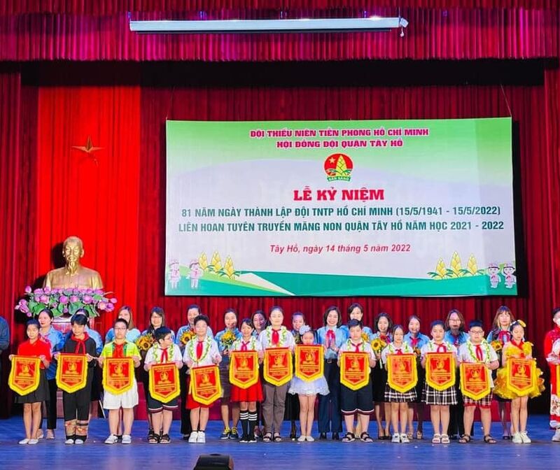 ​ Ngày 14/5/2022 Nhà Văn hóa Quận Tây Hồ, Hội đồng Đội Quận Tây Hồ tổ chức Chương trình kỷ niệm 81 năm Ngày thành lập Đội Thiếu niên Tiền phong Hồ Chí Minh (15-5-1941/15-5-2022).  ​