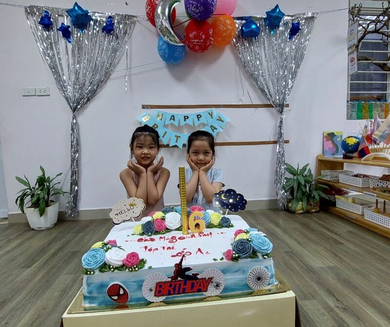 Giáo viên và ban phụ huynh lớp A1 tổ chức sinh nhật cho các con học sinh lớp A1