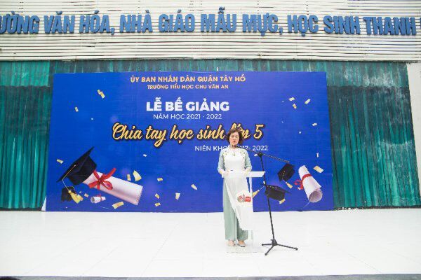 BẾ GIẢNG NĂM HỌC 2021-2022