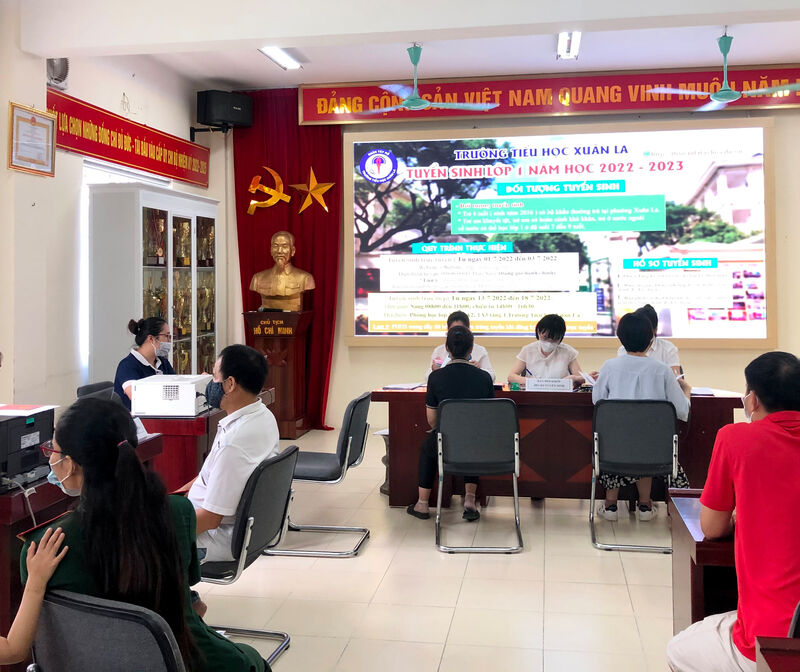 RỘN RÀNG KHÔNG KHÍ TUYỂN SINH LỚP 1 NĂM HỌC 2022 - 2023