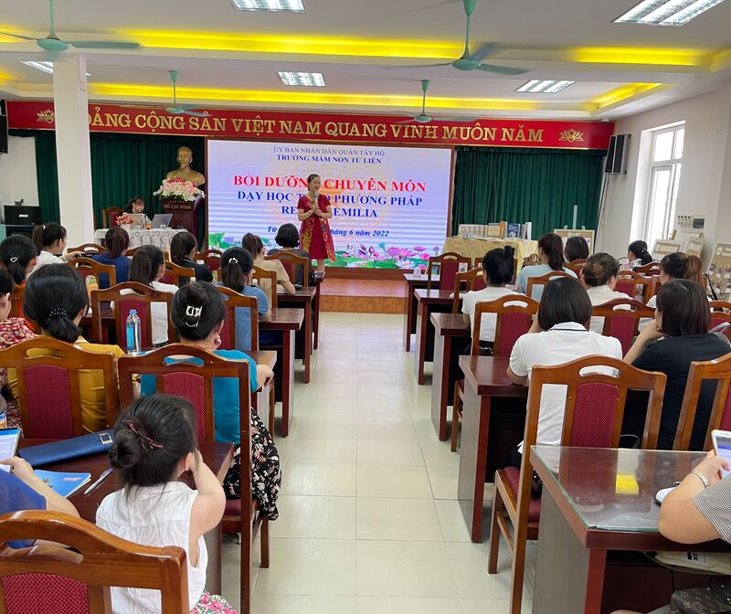 Tổ chức bồi dưỡng chuyên đề “Áp dụng linh hoạt phương pháp Reggio Emilia kết hợp với chương trình giáo dục mầm non của Bộ giáo dục và đào tạo” tại trường mầm non Tứ Liên