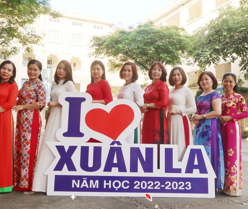 Đội ngũ giáo viên lớp 1 luôn tận tâm, sáng tạo, yêu nghề của Trường Tiểu học Xuân La năm học 2022-2023