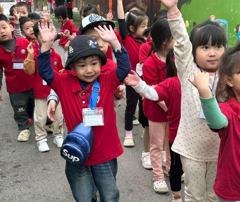 HOẠT ĐỘNG NGOẠI KHÓA CỦA CÁC CON KHỐI MẪU GIÁO NHỠ