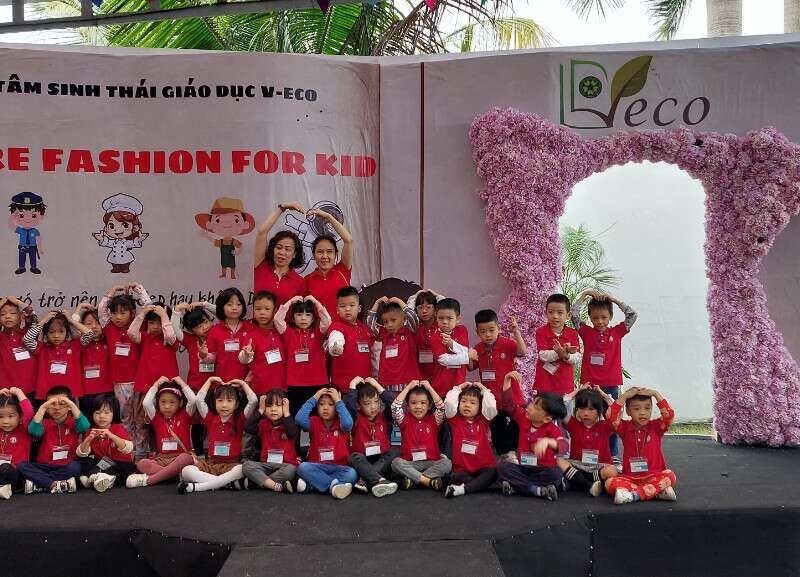 Học sinh khối mẫu giáo lớn tham gia hoạt động tham quan dã ngoại tại khu sinh thái V-Eco