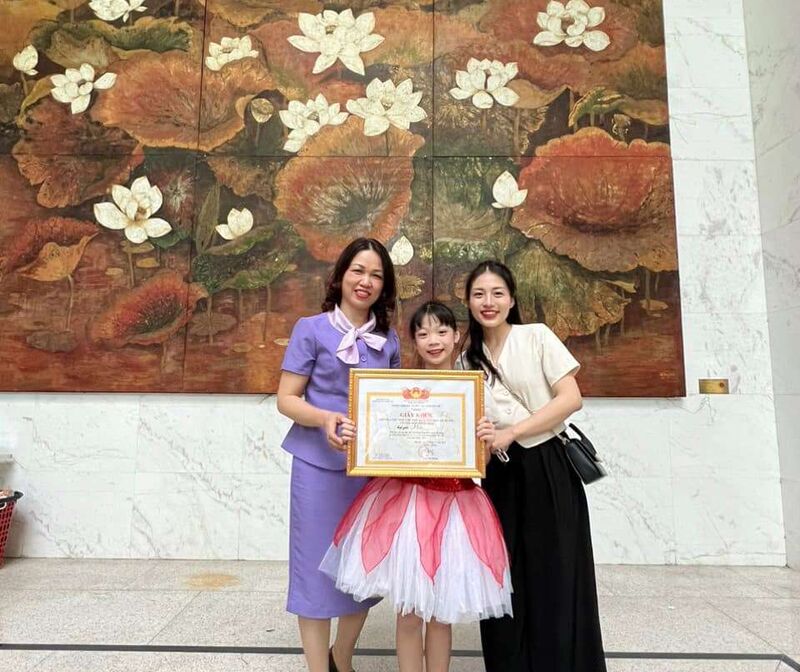 GIẢI NHẤT LIÊN HOAN HỢP XƯỚNG HỌC SINH PHỔ THÔNG QUẬN TÂY HỒ