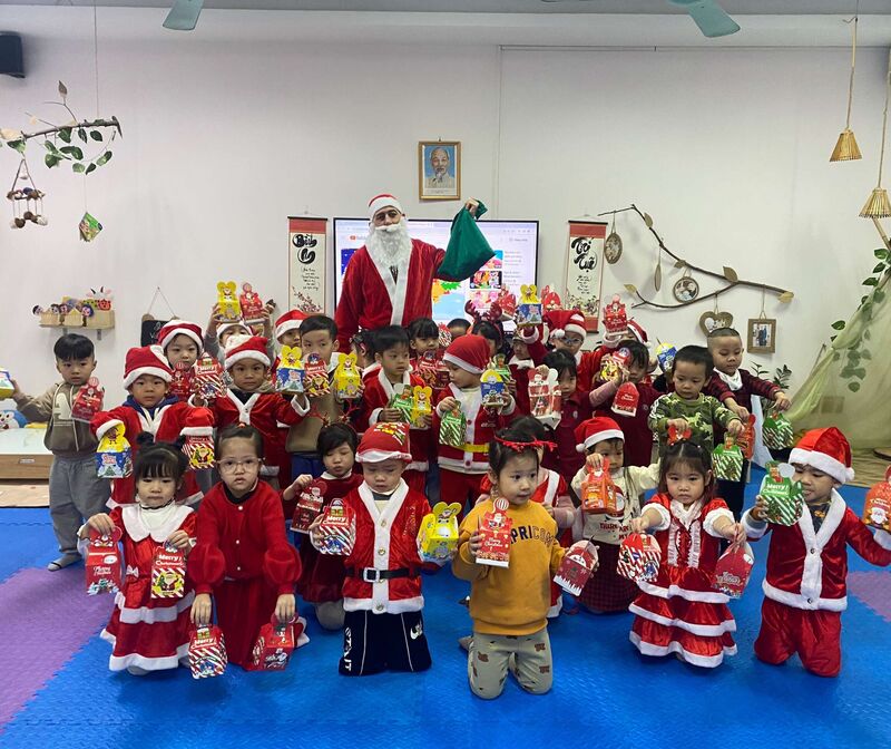 Báo cáo dự án "Cây thông Noel" của khối MGN