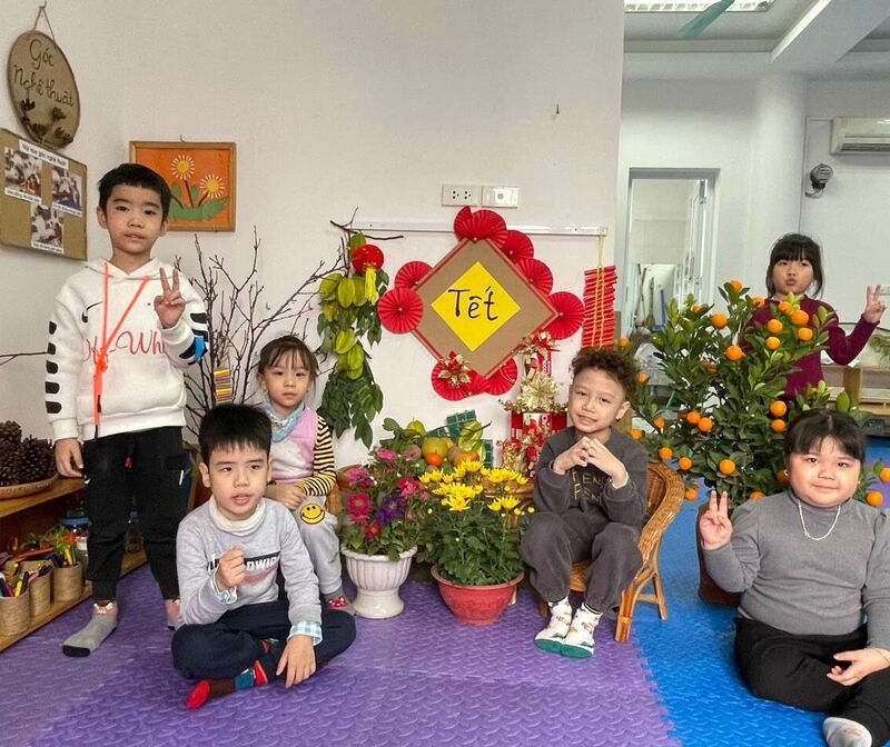 Các bạn nhỏ lớp mẫu giáo lớn rất hào hứng đến với dự án " Quất cảnh Tứ Liên "