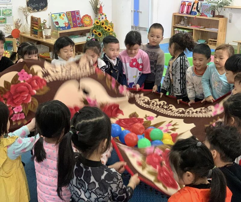 Thứ ✌️là ngày đầu tuần. 🥰