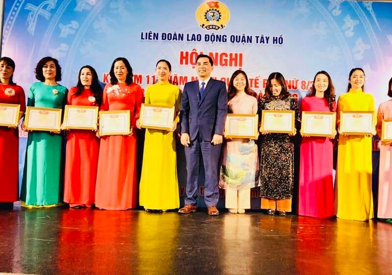 LIÊN ĐOÀN LAO ĐỘNG QUẬN TÂY HỒ TỔ CHỨC HỘI NGHỊ KỶ NIỆM NGÀY QUỐC TẾ PHỤ NỮ, KHỞI NGHĨA HAI BÀ TRƯNG.