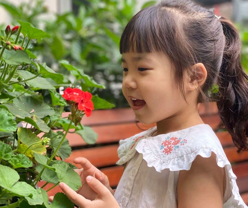 Đầu tuần thật vui của bé