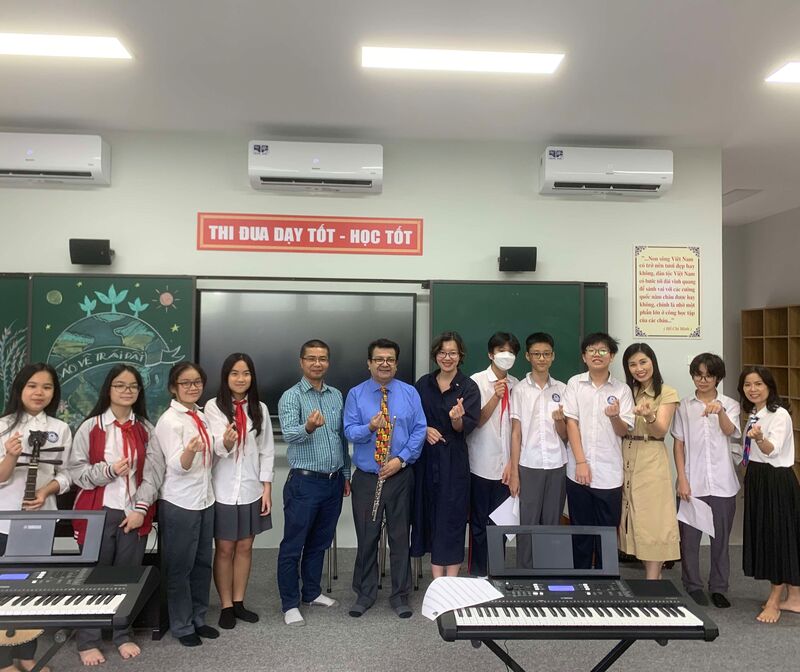 Một tiết học đặc biệt của câu lạc bộ Âm Nhạc trường THCS Chu Văn An