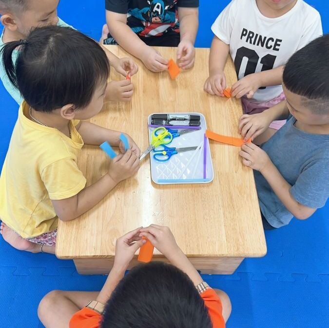 HĐTH; Những chú Sâu ngộ nghĩnh