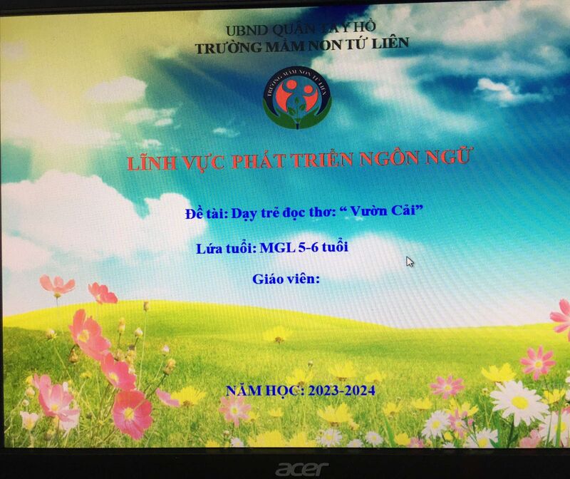 Làm quen văn học: Thơ Vườn cải