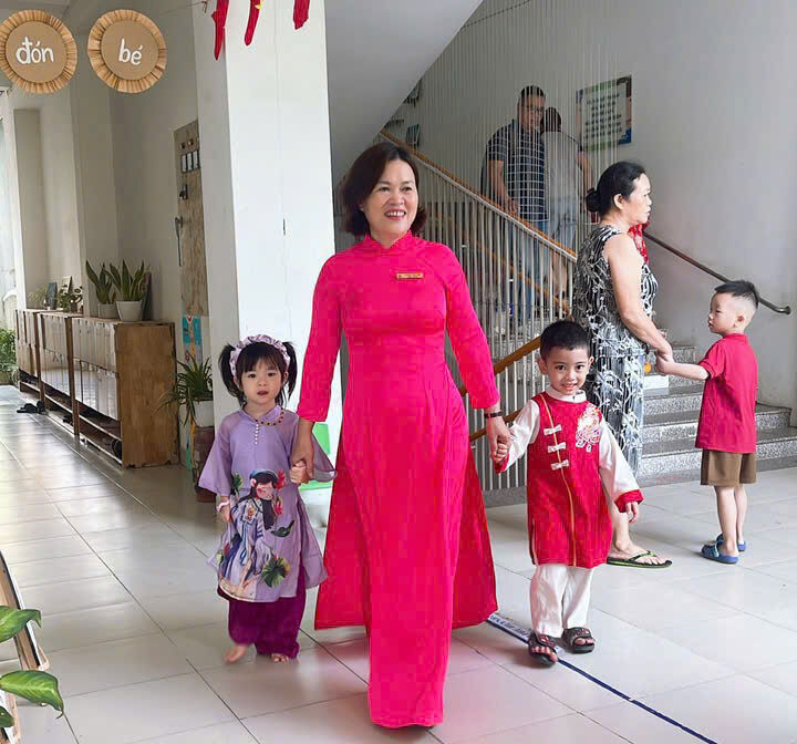 Trường Mầm non Tứ Liên hưởng ứng Tháng Áo Dài Hà Nội 2024