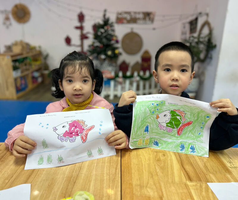 GIỜ HỌC TẠO HÌNH CỦA CÁC BÉ LỚP MẪU GIÁO NHỠ B2