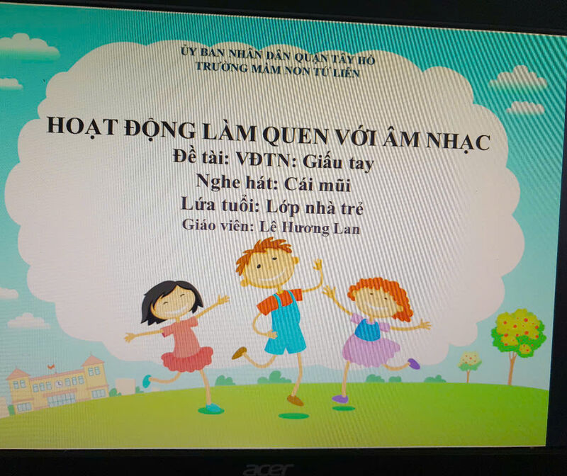 Hoạt động làm quen âm nhạc:  VĐTN: Giấu tay- nghe hát : Cái mũi