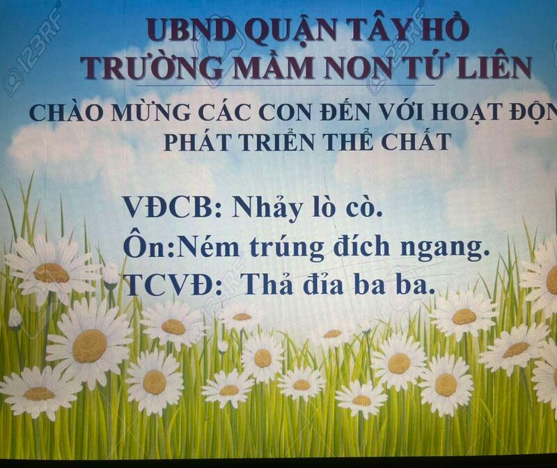 Hoạt động phát triển vận động : VĐCB: Nhảy lò cò.Ôn: Ném trúng đích ngang .TCVĐ: Thả đỉa ba ba