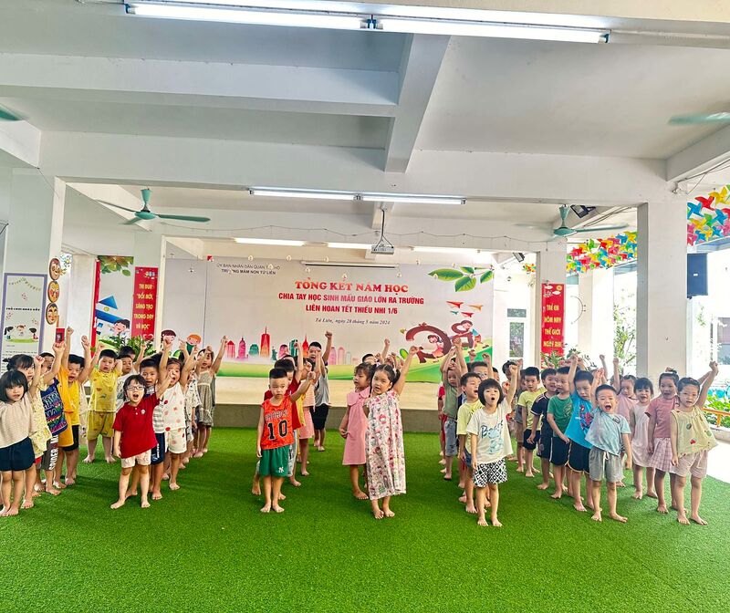 GIAO LƯU VẬN ĐỘNG CÁC TRÒ CHƠI VÂN ĐỘNG CỦA CÁC BÉ KHỐI MẪU GIÁO NHỠ