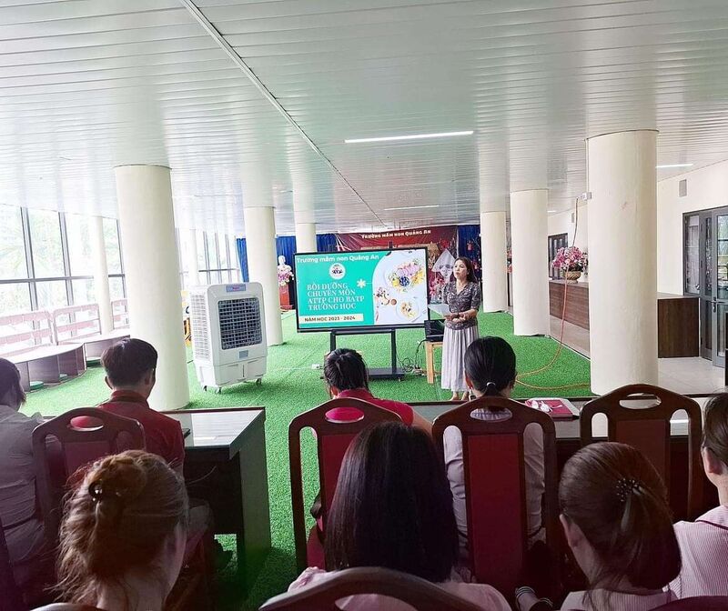 📣📣📣 TRƯỜNG MẦM NON QUẢNG AN TỔ CHỨC BỒI DƯỠNG CHUYÊN MÔN AN TOÀN THỰC PHẨM CHO BẾP ĂN TRƯỜNG HỌC