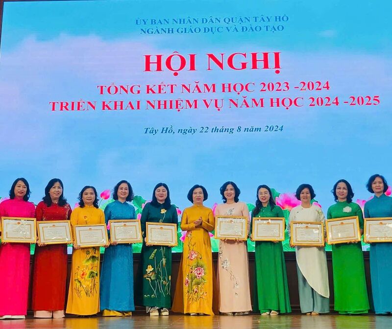 Hội nghị tổng kết năm học 2023 - 2024 và triển khai nhiệm vụ năm học 2024 - 2025