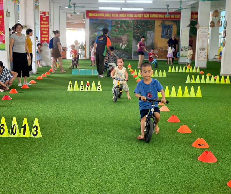 TRƯỜNG MẦM NON TỨ LIÊN KẾT HỢP VỚI TRUNG TÂM NĂNG KHIẾU GOKIDS TỔ CHỨC CHO TRẺ HOẠT ĐỘNG TRẢI NGHIỆM 10 MÔN THỂ THAO PHỐI HỢP