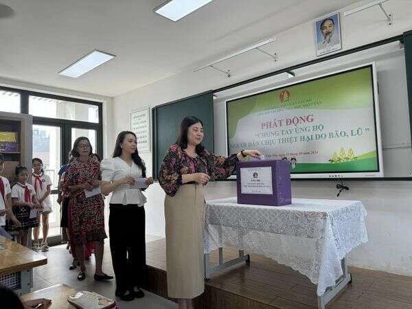 Trường Tiểu học Nhật Tân cùng chung tay giúp đỡ, ủng hộ Nhân dân vùng bị thiệt hại do bão lũ gây ra.