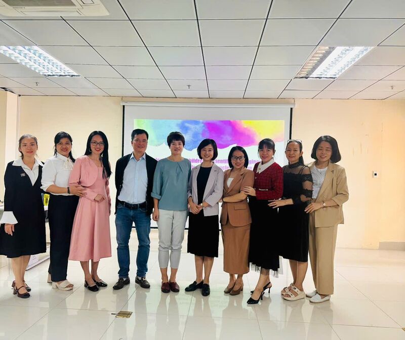 TRƯỜNG MẦM NON TỨ LIÊN THAM GIA HỘI THẢO “THIẾT KẾ HOẠT ĐỘNG STEM Ở TRƯỜNG MẦM NON DỰA TRÊN DẠY HỌC KHÁM PHÁ VÀ DỰ ÁN”