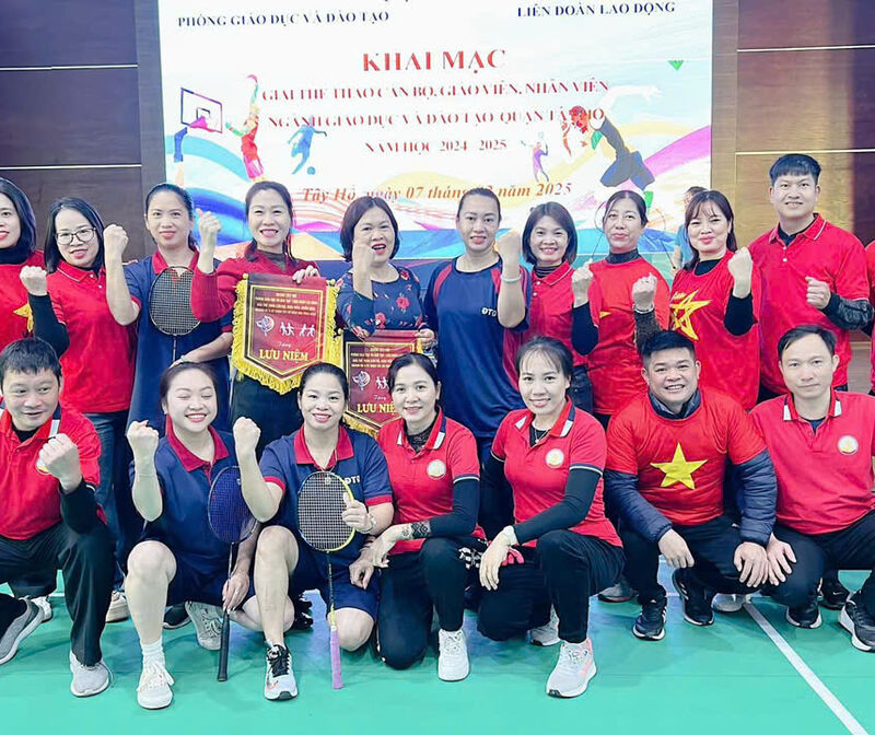 CÁN BỘ, GIÁO VIÊN, NHÂN VIÊN TRƯỜNG MẦM NON TỨ LIÊN THAM GIA GIẢI THỂ THAO NGÀNH GIÁO DỤC QUẬN TÂY HỒ NĂM HỌC 2024-2025