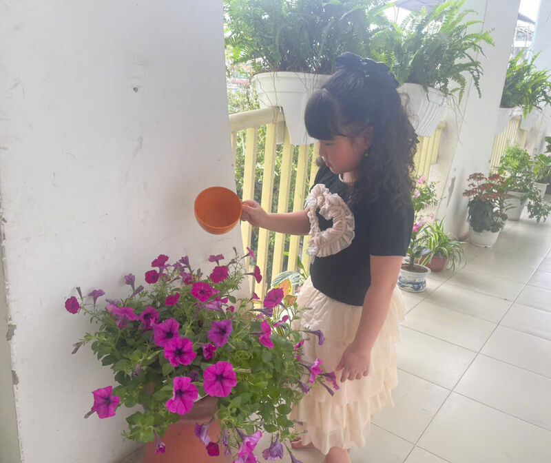 Trường mầm non Tứ Liên tham gia hoạt động hưởng ứng ngày nước thế giới, ngày khí tượng thế giới; chiến dịch giờ trái đất  năm 2025.