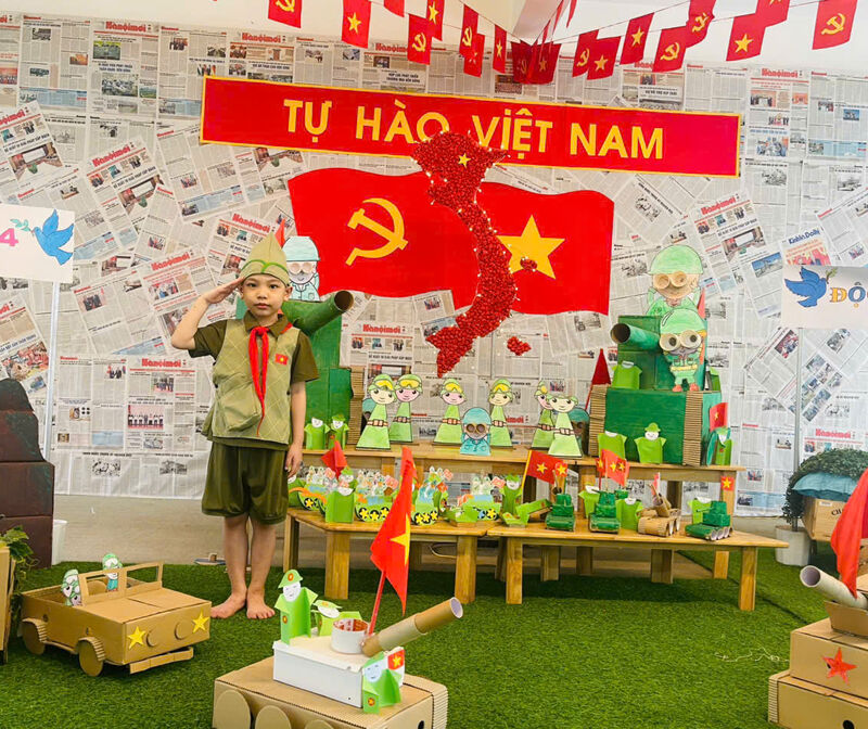 50 NĂM MỘT DẤU SON - 50 NĂM NGÀY HỘI NON SÔNG - CÁC BẠN NHỎ LỚP A1 TỰ HÀO TIẾN BƯỚC