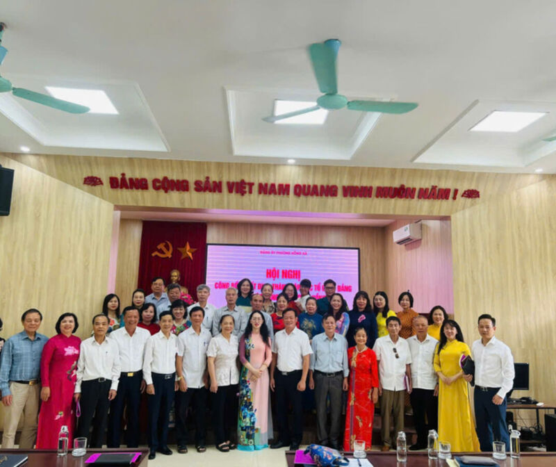 🌺 CHI BỘ TRƯỜNG MẦM NON TỨ LIÊN THAM GIA HỘI NGHỊ CÔNG BỐ QUYẾT ĐỊNH THÀNH LẬP CÁC TỔ CHỨC ĐẢNG TRỰC THUỘC ĐẢNG BỘ PHƯỜNG HỒNG HÀ🌺