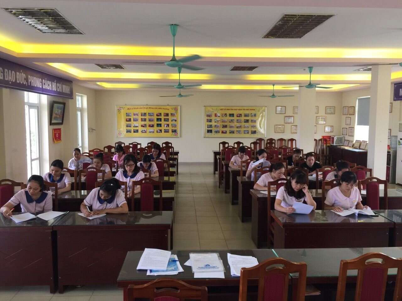 Trường mầm non Tứ Liên tổ chức thi lý thuyết Hội thi