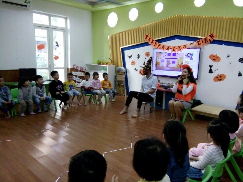 Cùng bé đón chào lễ hội Halloween