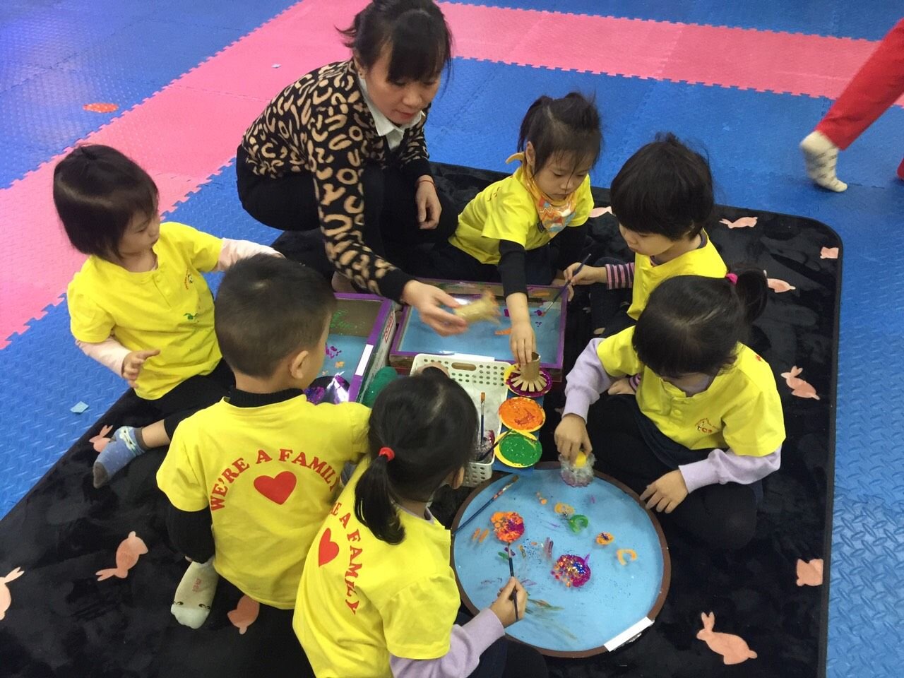 Trường MN Tứ Liên tổ chức thành công Chuyên đề kiến tập  “Tiếp cận học qua chơi và đổi mới hình thức tổ chức hoạt động giáo dục lĩnh vực phát triển thẩm mỹ”