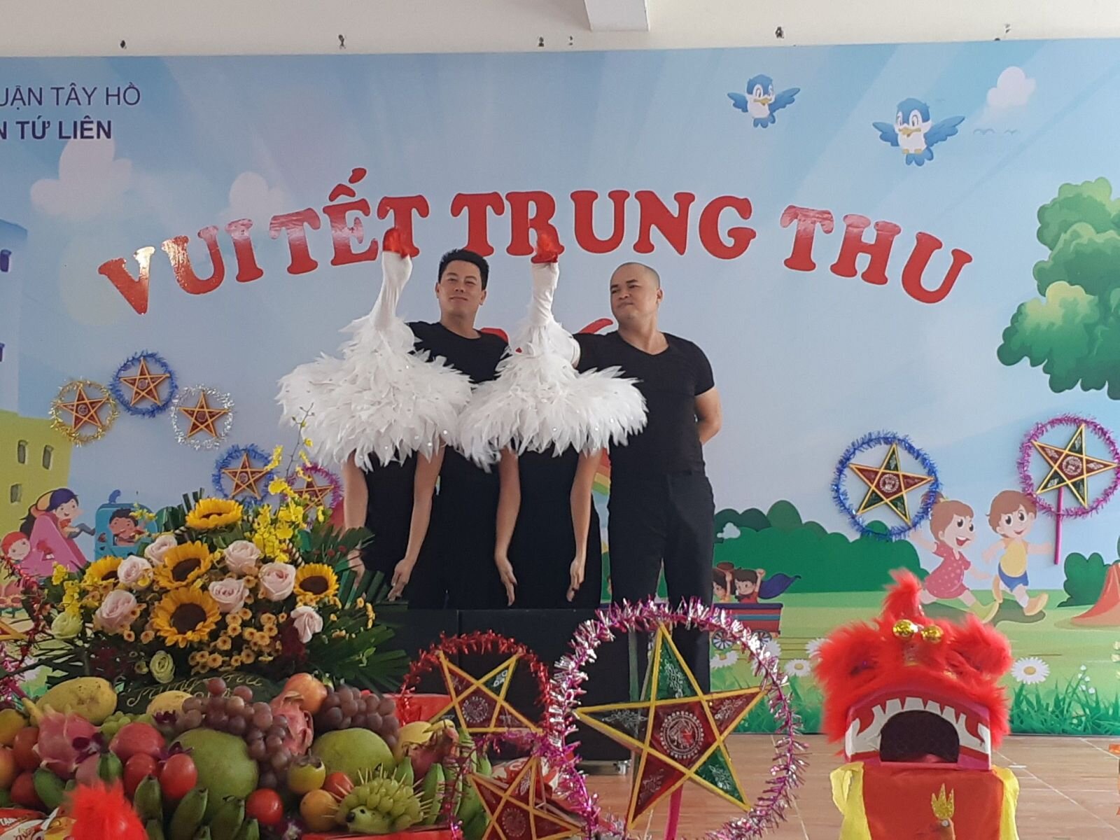 Bé vui đón tết trung thu